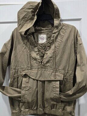 Utility Cargo Style Pullover Jacket | Women's M